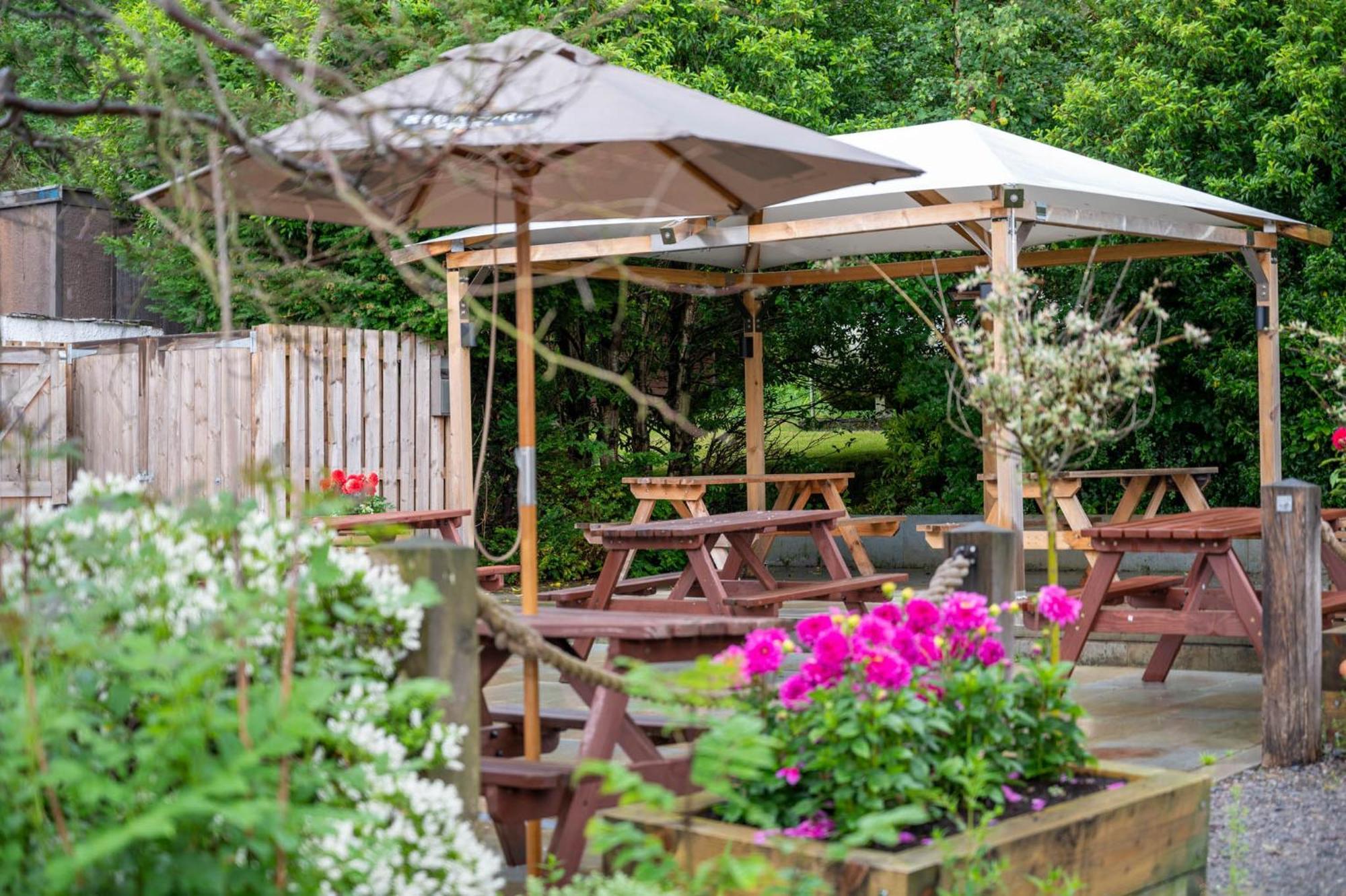 The Horse And Farrier And The Salutation Keswick Inn 3*