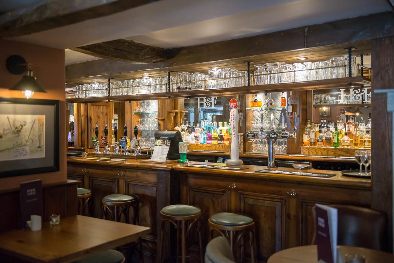 The Horse And Farrier And The Salutation Keswick Herberg